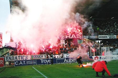 34-TROYES-OM 04.jpg